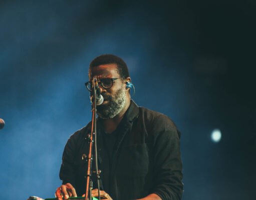 Talented Nigerian Artist is Trying to Reduce Global Pollutions